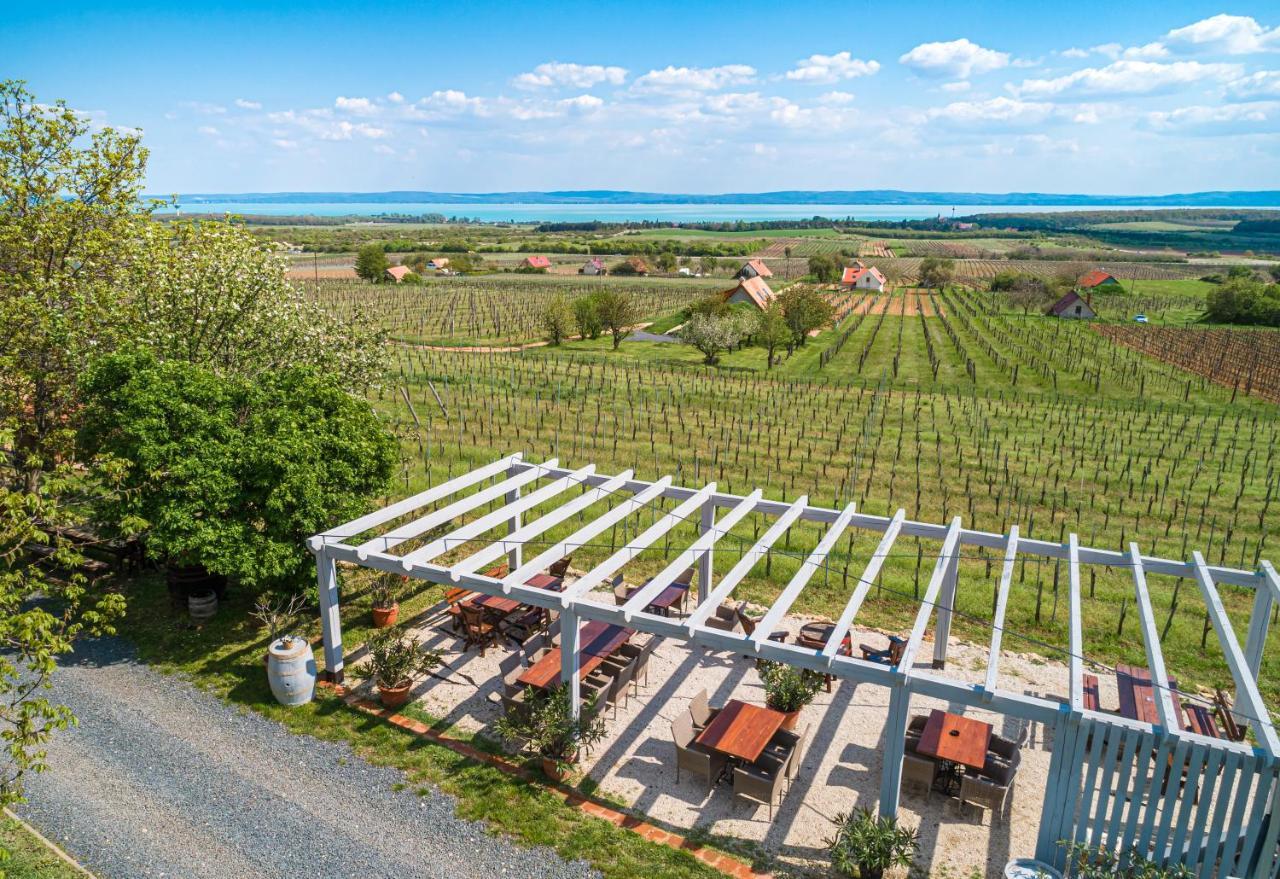 Tagyon Birtok Mandula Apartmanház Esterno foto