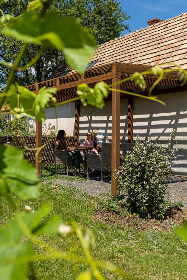 Tagyon Birtok Mandula Apartmanház Esterno foto