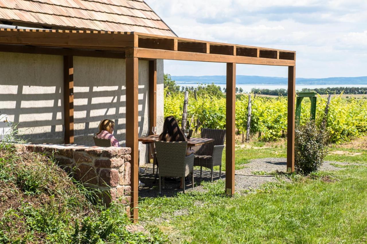 Tagyon Birtok Mandula Apartmanház Esterno foto